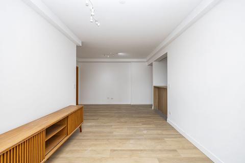 Apartamento para locacao no Bacacheri em Curitiba com 110,99m² por R$ 5.900,00