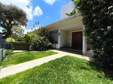 Casa Residencial para locacao no Juvevê em Curitiba com 465,62m² por R$ 7.000,00