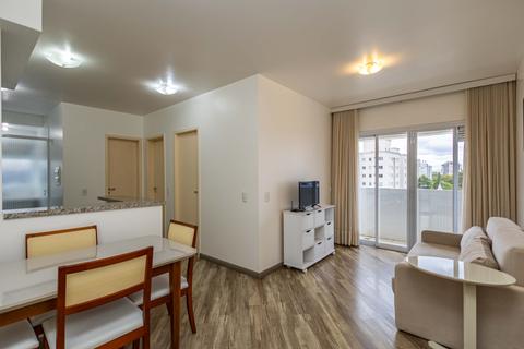 Apartamento para locacao no Centro Cívico em Curitiba com 57,36m² por R$ 4.000,00