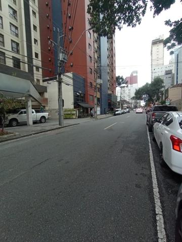 Apartamento para locacao no Centro em Curitiba com 43,6m² por R$ 1.800,00