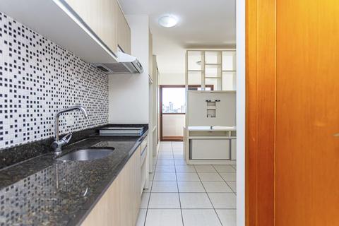 Apartamento para locacao no Centro em Curitiba com 27,29m² por R$ 1.900,00