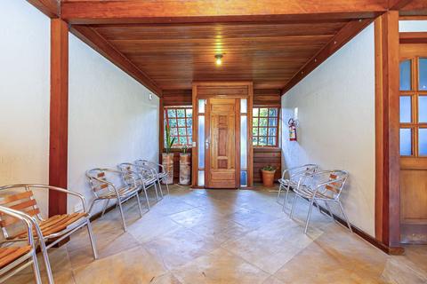 Casa Residencial para locacao no Campina do Siqueira em Curitiba com 254m² por R$ 7.400,00