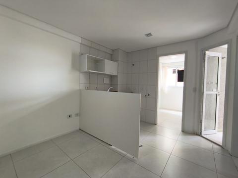 Apartamento para locacao no Centro em Curitiba com 26,25m² por R$ 1.500,00