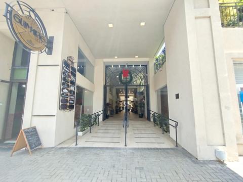 Loja para locacao no Centro em Curitiba com 149,27m² por R$ 2.400,00