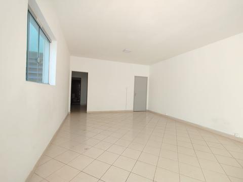Apartamento para locacao no Centro em Curitiba com 141,8m² por R$ 3.000,00
