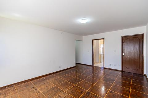 Apartamento para locacao no Cristo Rei em Curitiba com 97,17m² por R$ 3.700,00