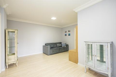 Apartamento para locacao no Portão em Curitiba com 98,67m² por R$ 4.200,00