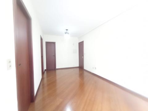 Apartamento para locacao no Centro em Curitiba com 42,37m² por R$ 2.200,00