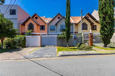 Sobrado para locacao no Bacacheri em Curitiba com 168,9m² por R$ 4.900,00