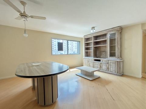 Apartamento para locacao no Centro em Curitiba com 81,19m² por R$ 2.800,00