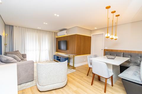 Apartamento para locacao no Batel em Curitiba com 98,73m² por R$ 7.200,00