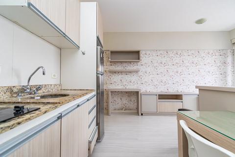 Apartamento para locacao no Centro em Curitiba com 32,76m² por R$ 2.000,00