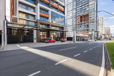 Apartamento para locacao no Centro em Curitiba com 28,5m² por R$ 3.800,00