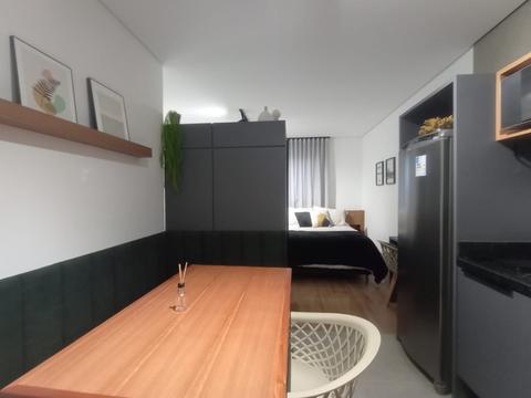 Apartamento para locacao no Cristo Rei em Curitiba com 32,35m² por R$ 2.300,00