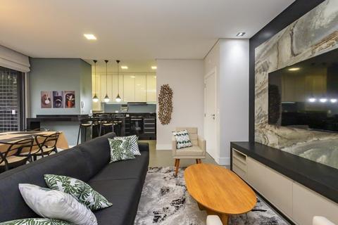 Apartamento para locacao no Mercês em Curitiba com 121,92m² por R$ 9.000,00