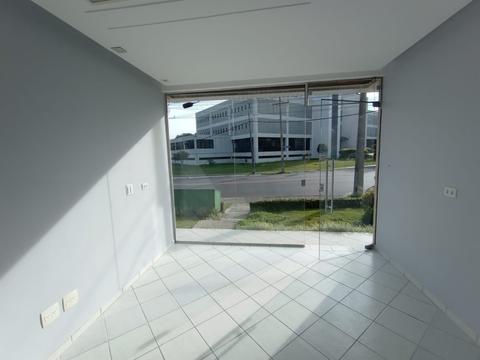 Loja para locacao no Hugo Lange em Curitiba com 23,13m² por R$ 1.750,00