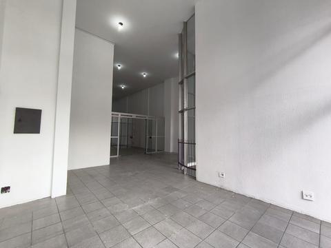 Loja para locacao no Centro em Curitiba com 300m² por R$ 9.000,00