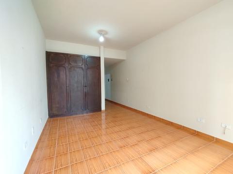Apartamento para locacao no Centro em Curitiba com 24,93m² por R$ 1.200,00