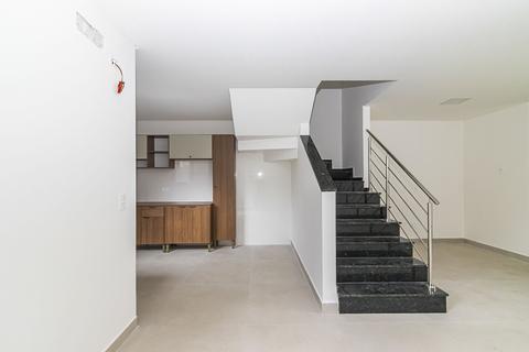Sobrado para locacao no Boqueirão em Curitiba com 118,82m² por R$ 5.700,00