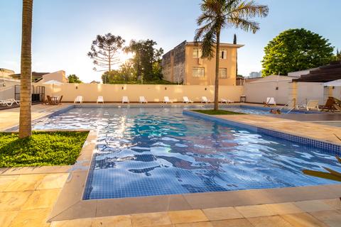 Apartamento para locacao no Rebouças em Curitiba com 150,5m² por R$ 4.000,00