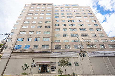 Apartamento para locacao no Centro em Curitiba com 137,08m² por R$ 4.000,00