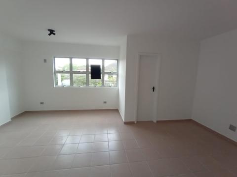 Salas/Conjuntos para locacao no Bacacheri em Curitiba com 37,65m² por R$ 1.400,00