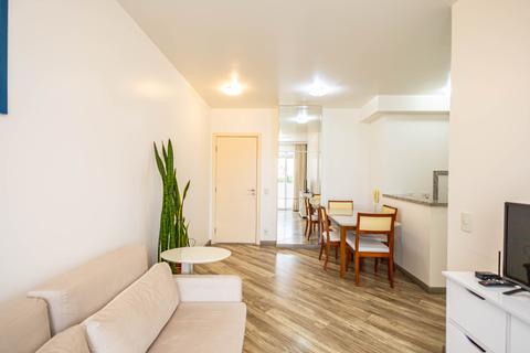 Apartamento para locacao no Centro Cívico em Curitiba com 57,36m² por R$ 4.000,00