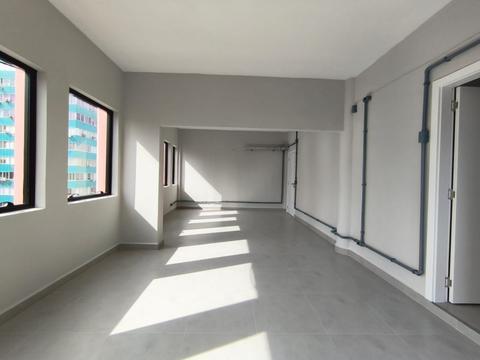 Salas/Conjuntos para locacao no Centro em Curitiba com 329,58m² por R$ 10.000,00