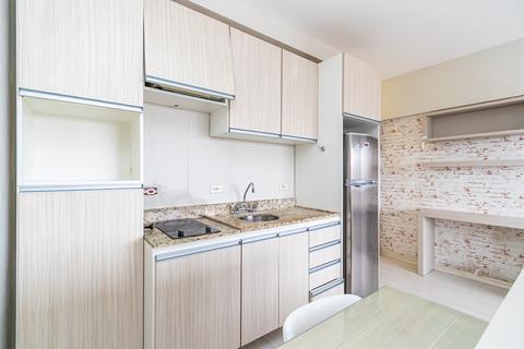 Apartamento para locacao no Centro em Curitiba com 32,76m² por R$ 2.000,00
