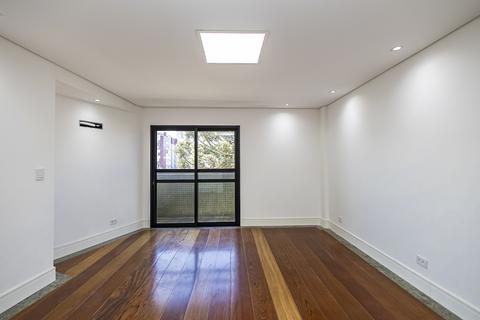 Apartamento para locacao no Mercês em Curitiba com 208,99m² por R$ 9.100,00