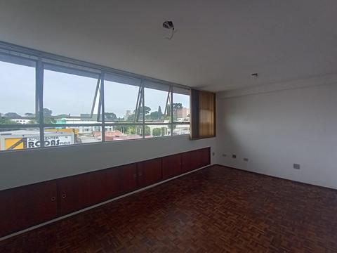 Área Comercial para locacao no Centro Cívico em Curitiba com 62m² por R$ 1.200,00