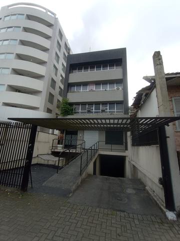 Salas/Conjuntos para locacao no Centro Cívico em Curitiba com 62m² por R$ 1.060,00