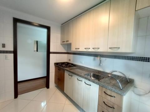 Apartamento para locacao no Novo Mundo em Curitiba com 28,36m² por R$ 1.300,00