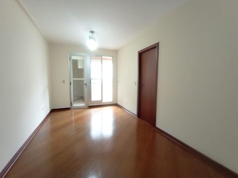 Apartamento para locacao no Centro em Curitiba com 42,37m² por R$ 2.200,00