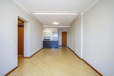 Apartamento para locacao no Centro em Curitiba com 109,31m² por R$ 3.200,00
