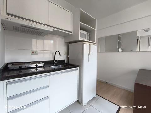 Studio para locacao no Centro em Curitiba com 21,07m² por R$ 1.550,00