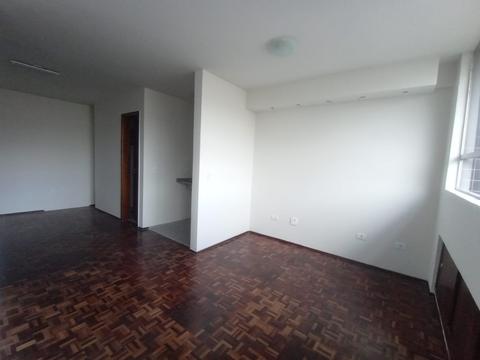 Salas/Conjuntos para locacao no Centro Cívico em Curitiba com 62m² por R$ 1.060,00