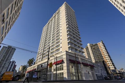 Apartamento para locacao no Centro em Curitiba com 19,11m² por R$ 2.150,00